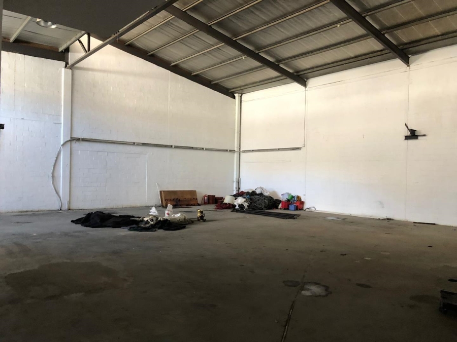 To Let Commercial Property for Rent in Retreat Western Cape